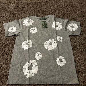 Gray Floral Men's Tee